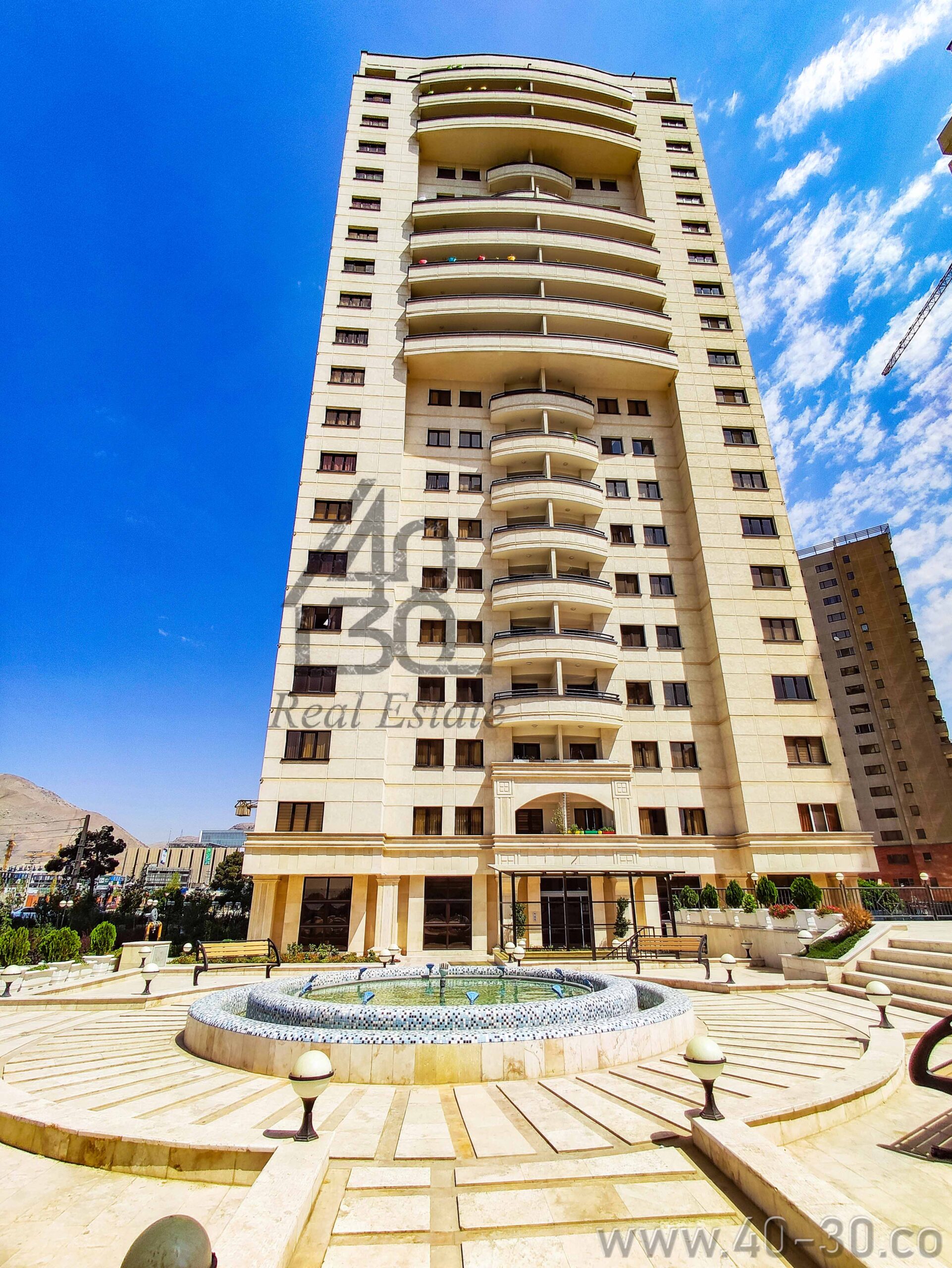 برج پاریز