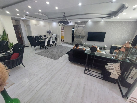 photo 2024 08 03 14 39 52 فروش واحد 143 متری + 60متر تراس ، سند تک برگ دریاچه چیتگر ، کوهک