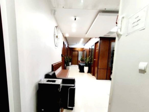 photo 2024 09 07 17 34 20 1 رهن واحد اداری 215 متری دریاچه